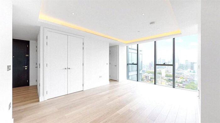 1 Bedroom Flat To Rent In Carrara Tower, London, EC1V