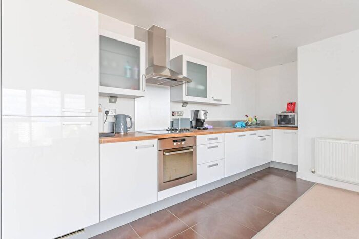 2 Bedroom Flat To Rent In Oceanis Apartments, , Royal Docks, London, E16