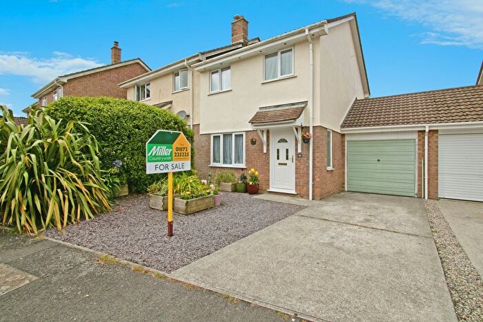 3 Bedroom Semi-detached House For Sale In Carne View Road, Probus, Truro, Cornwall, TR2
