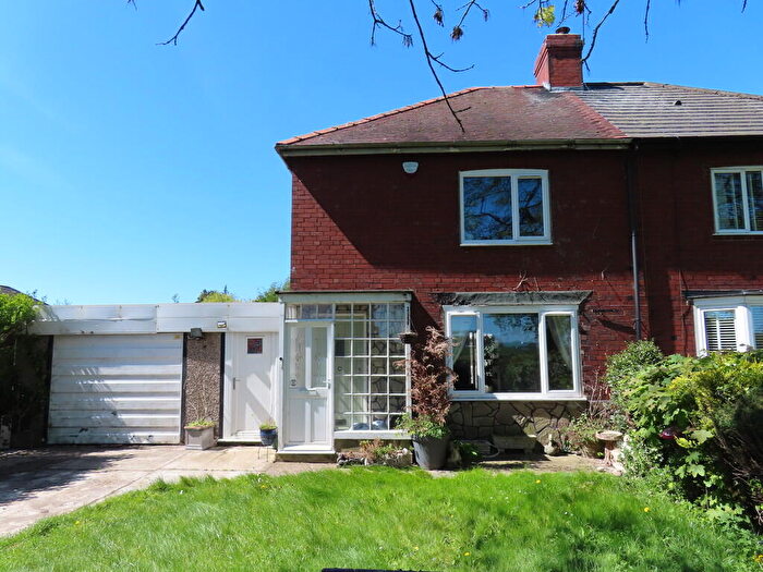 3 Bedroom Semi-Detached House For Sale In Station Road, Rawcliffe, DN14