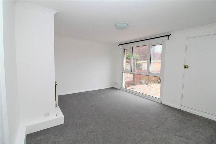 3 Bedroom End Of Terrace House To Rent In Stockbury Road, Croydon CR0