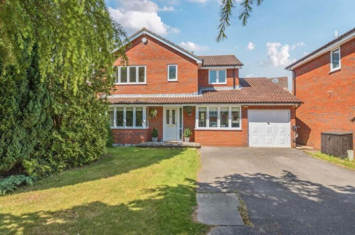 4 Bedroom Detached House For Sale In Thetford Gardens, Valley Park, Chandler's Ford, SO53