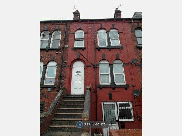 1 Bedroom Flat To Rent In Beeston, Leeds, LS11