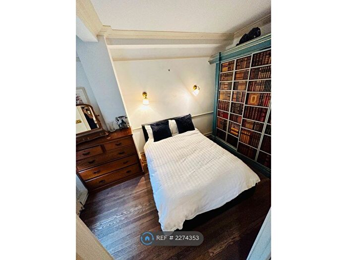 1 Bedroom Flat To Rent In Duke Of York Street, London, SW1Y