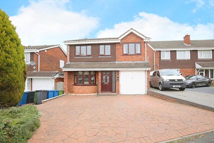 4 Bedroom Detached House For Sale In Standedge, Wilnecote, B77