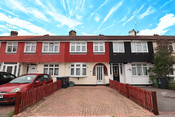 3 Bedroom Terraced House To Rent In Sunray Avenue, Surbiton, KT5