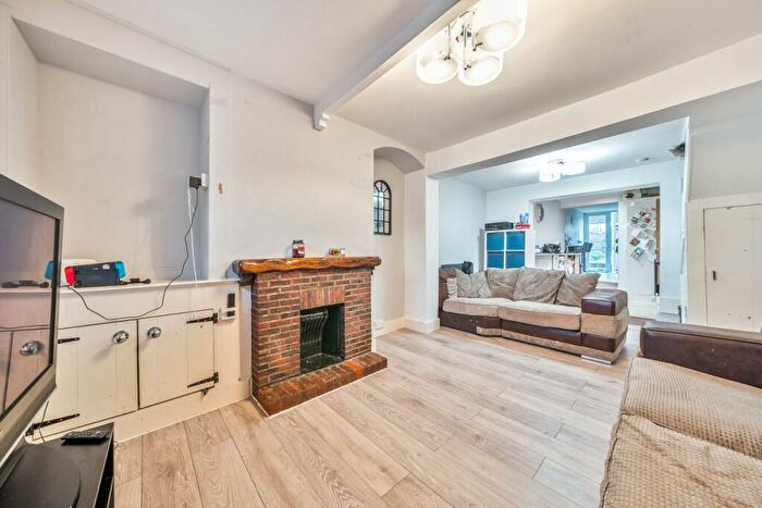 2 Bedroom Terraced House For Sale In Croydon Road, Keston, BR2