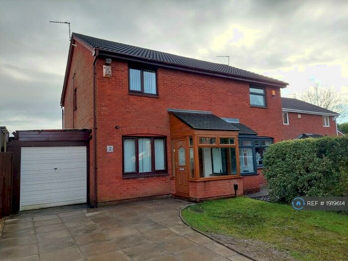 3 Bedroom Semi-Detached House To Rent In Ravenfield Close, Liverpool, L26