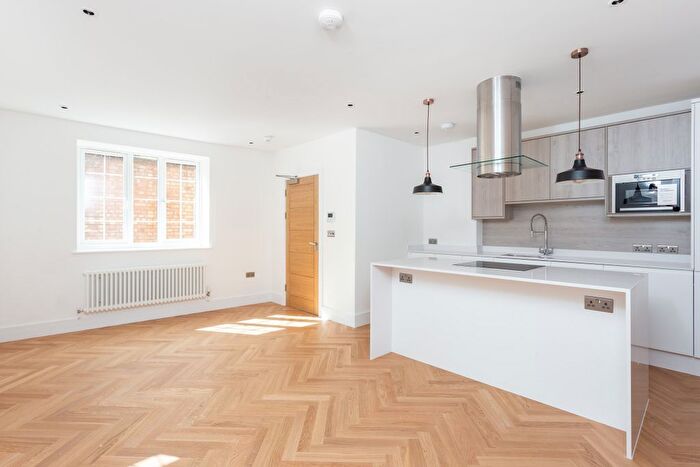 1 Bedroom Flat To Rent In Park Hill, London, SW4