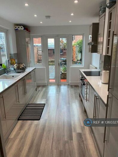 3 Bedroom Terraced House To Rent In Lebanon Road, Croydon, CR0