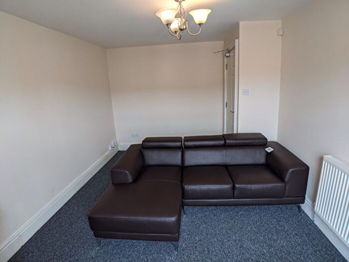 2 Bedroom Flat To Rent In Mauldeth Road West, Withington, Manchester, M20