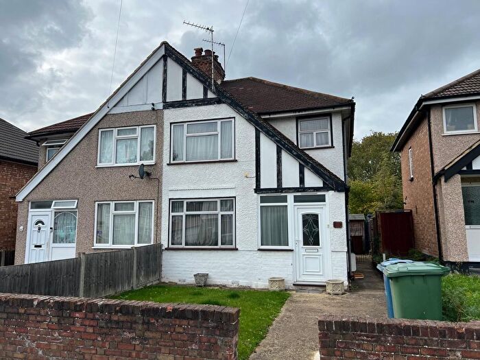 3 Bedroom Semi-Detached House For Sale In Windsor Road, Harrow, HA3