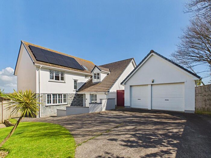 5 Bedroom Detached House For Sale In Upton Meadows, Lynstone, EX23