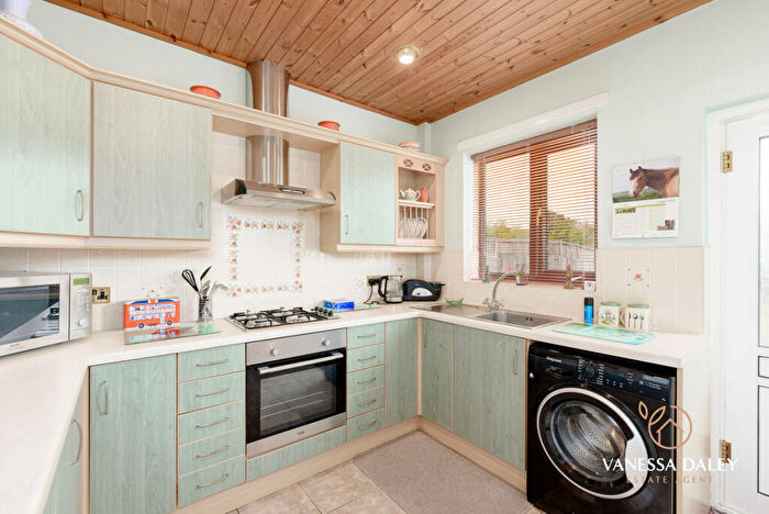 2 Bedroom Bungalow For Sale In Dunbar Drive, Preston, PR2