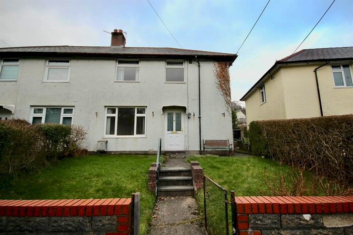3 Bedroom Semi-Detached House For Sale In Morrisville, Wattsville, Cross Keys, Newport, NP11