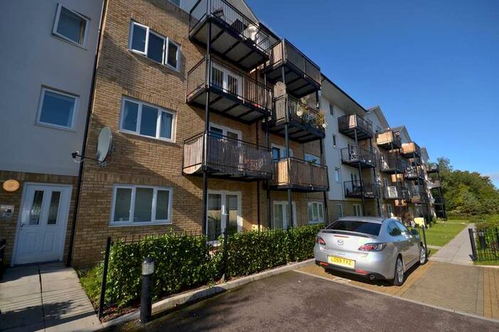2 Bedroom Flat To Rent In Sharps Court, Cooks Way, Hitchin, SG4