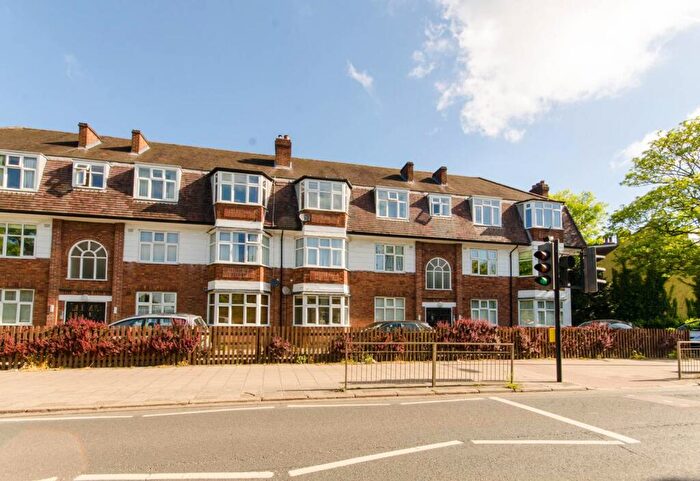 2 Bedroom Flat To Rent In East End Road, East Finchley, London, N2