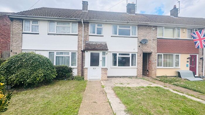 3 Bedroom Property To Rent In Slade Close, Huntingdon, PE26