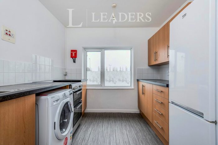 1 Bedroom Flat To Rent In The Parade, Kidlington, OX5