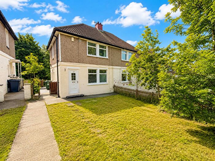 3 Bedroom Semi Detached House For Sale In Swain House Road, Off Kings Road, BD2