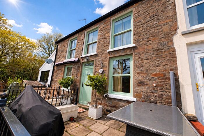3 Bedroom Cottage For Sale In Quarry Road, Upper Brynamman, Ammanford, SA18