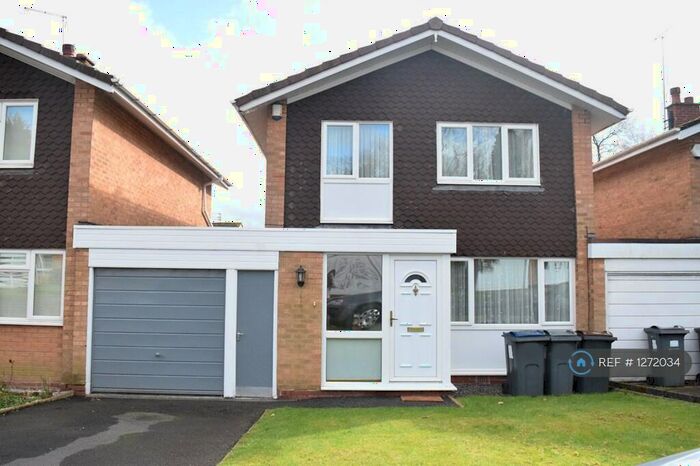 3 Bedroom Detached House To Rent In Christchurch Close, Birmingham, B15