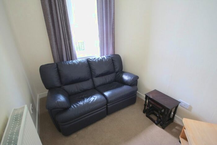2 Bedroom Flat To Rent In Bridgehaugh Road, Causewayhead, Stirling, FK9