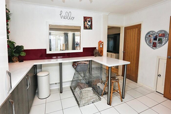 3 Bedroom Terraced House For Sale In Hanbidge Crescent, Gosport, PO13