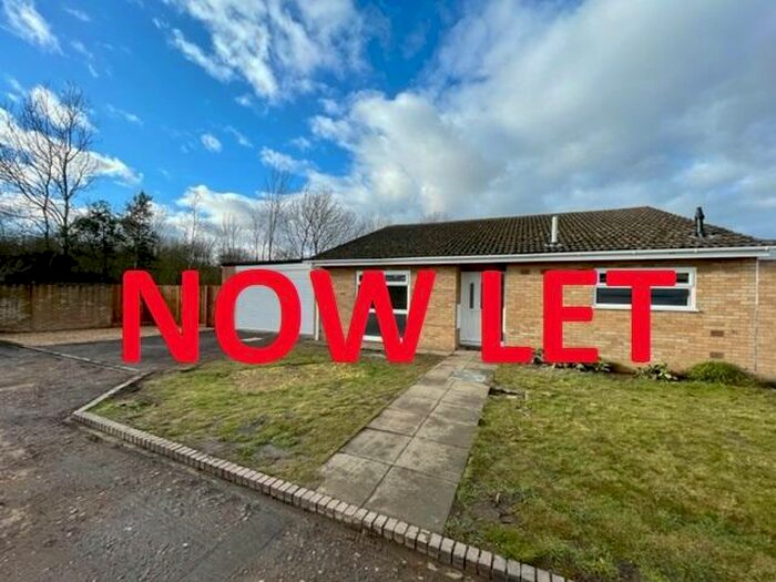 3 Bedroom Detached Bungalow To Rent In Peacock Way, South Bretton, Peterborough, Cambridgeshire, PE3