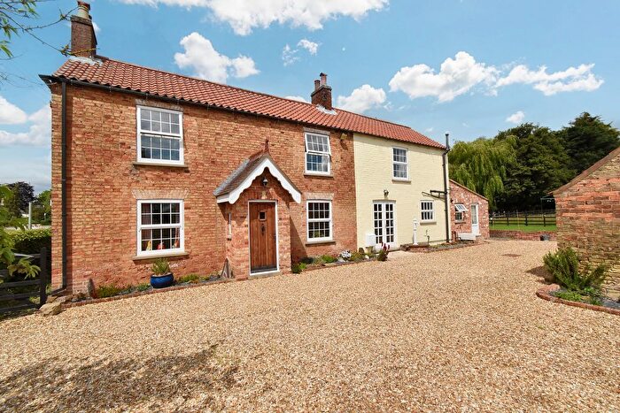 3 Bedroom Cottage For Sale In Willingham Road, Kexby, DN21