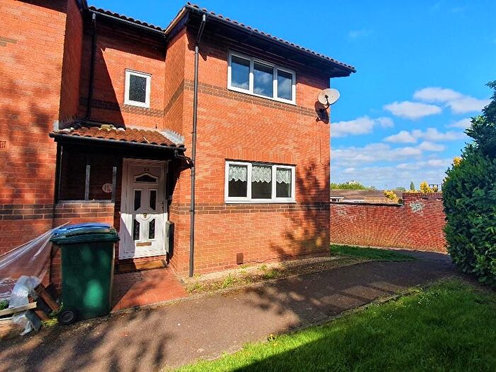 3 Bedroom End Of Terrace House For Sale In Colebrook Close, Walsgrave, CV3