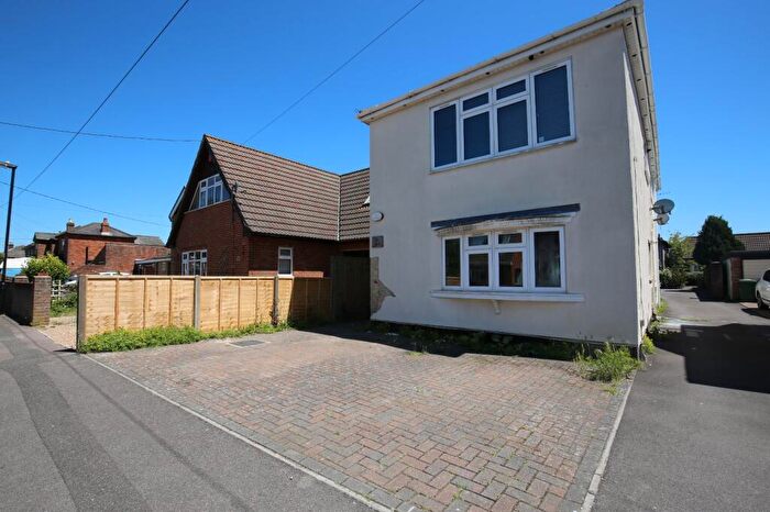2 Bedroom Maisonette To Rent In The Grove, Southampton, Hampshire, SO19