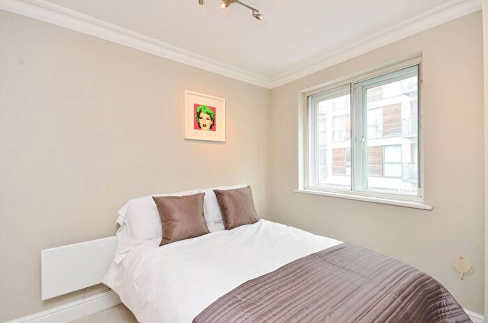 1 Bedroom Flat For Sale In Fulham Road, Chelsea, London, SW10