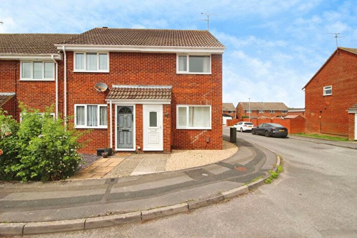 2 Bedroom End Of Terrace House To Rent In Wakefield Close, Freshbrook, SN5