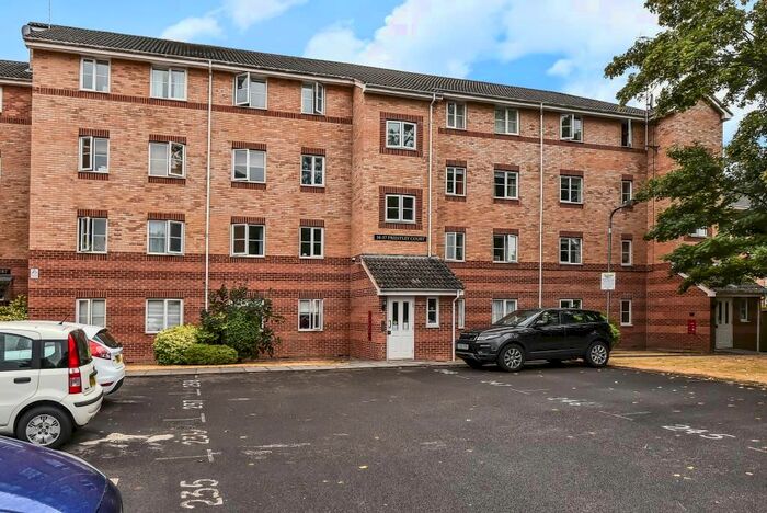 2 Bedroom Flat To Rent In Princes Gate, High Wycombe HP13