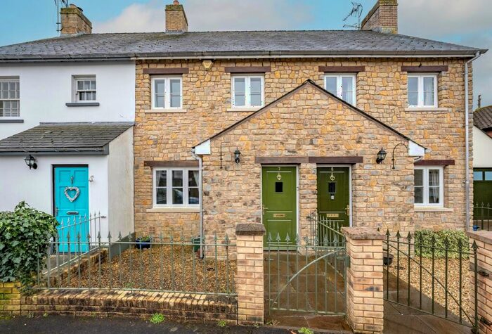 3 Bedroom Terraced House For Sale In Barons Court, Usk, NP15