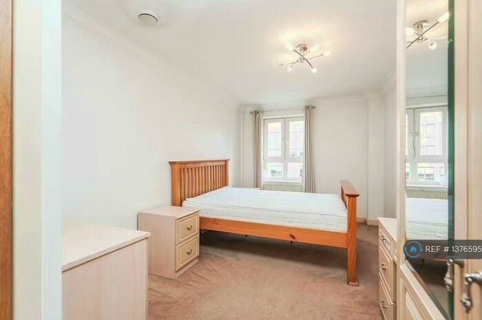 1 Bedroom Flat To Rent In Globe View, London, EC4V