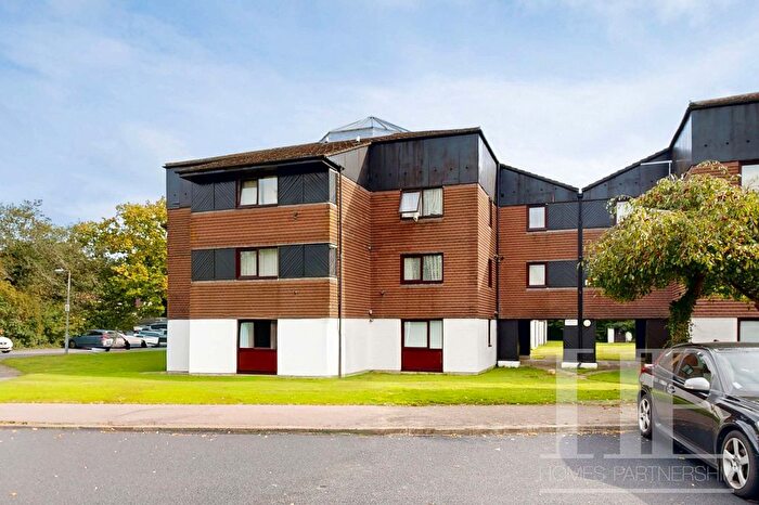 1 Bedroom Studio To Rent In Camelot Court, Ifield, RH11