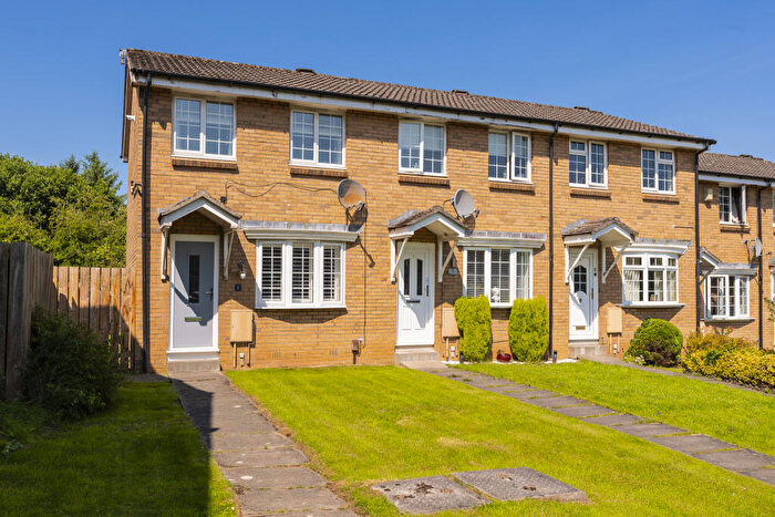 2 Bedroom End Of Terrace House For Sale In Warwick Grove, Hamilton, South Lanarkshire, ML3