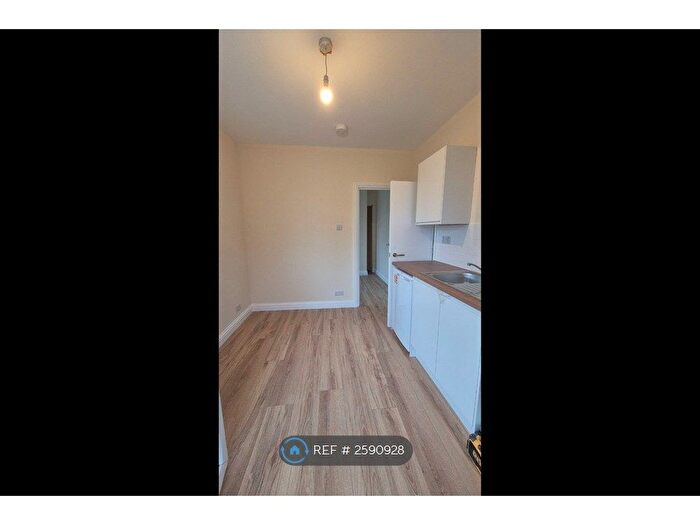 1 Bedroom Flat To Rent In Hay Lane, London, NW9