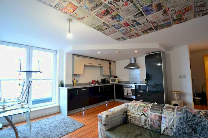 2 Bedroom Flat To Rent In Birmingham, B5
