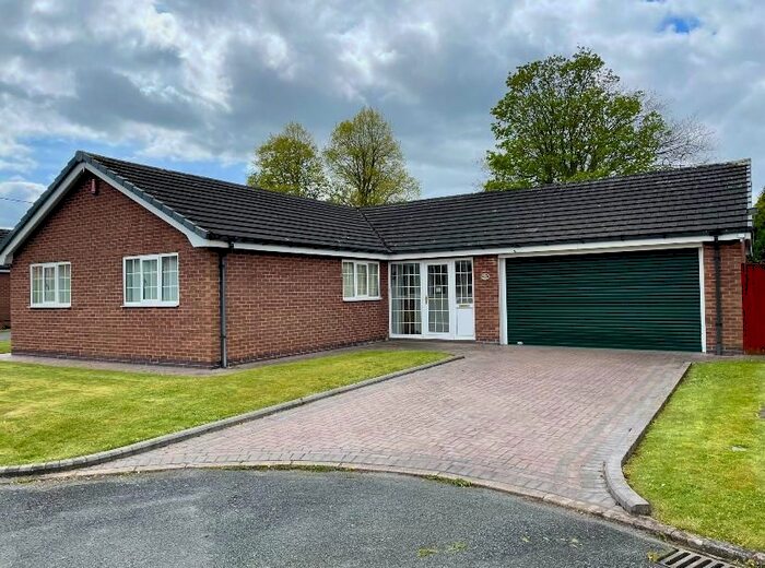 3 Bedroom Bungalow To Rent In Oak Tree Gate, Audlem, Crewe, CW3