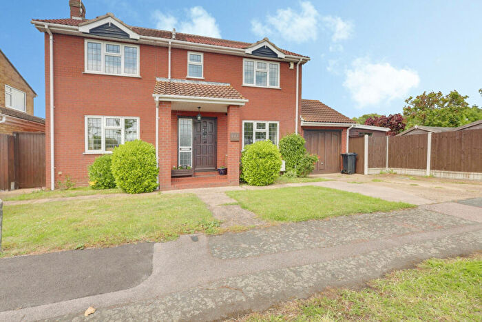 4 Bedroom Detached House For Sale In Shoebury Road, Thorpe Bay, SS1
