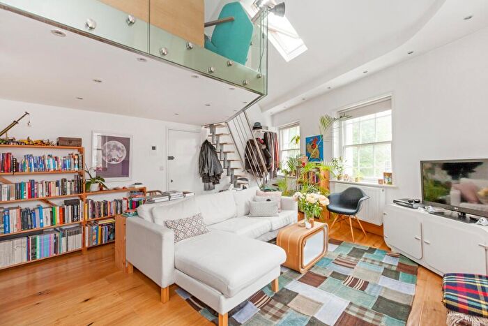 1 Bedroom Flat To Rent In Northchurch Road, London, N1
