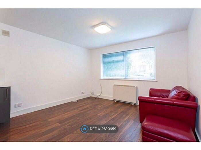 1 Bedroom Flat To Rent In Egmont Road, Sutton, SM2