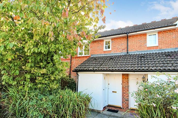 1 Bedroom Maisonette For Sale In Goddard Close, Maidenbower, Crawley, West Sussex., RH10