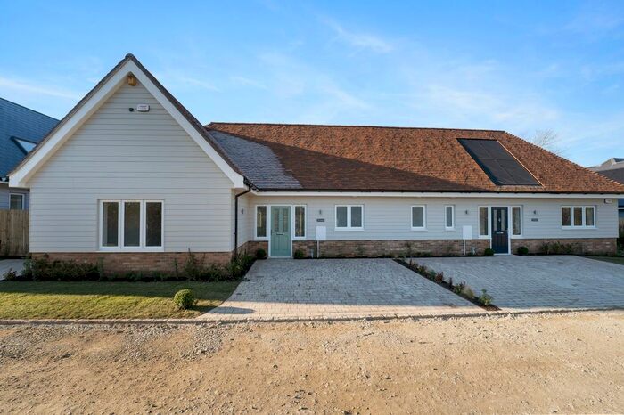 4 Bedroom Semi-Detached House For Sale In The Granary, Little Surrenden, Bethersden, Kent, TN26