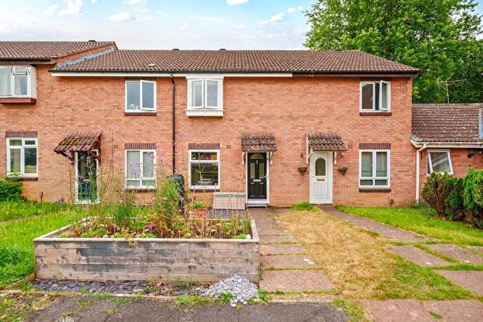 3 Bedroom Terraced House For Sale In Pine Court, Frome, BA11