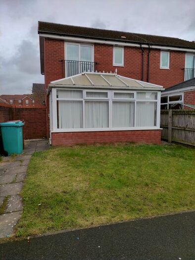 3 Bedroom Semi-Detached House To Rent In Falls Green Avenue, Manchester, M40