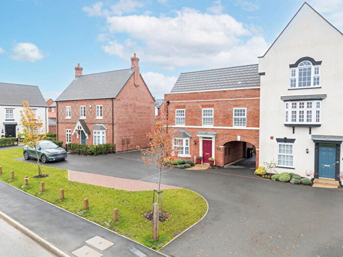 3 Bedroom Semi-Detached House For Sale In Harvest Road, Market Harborough, LE16